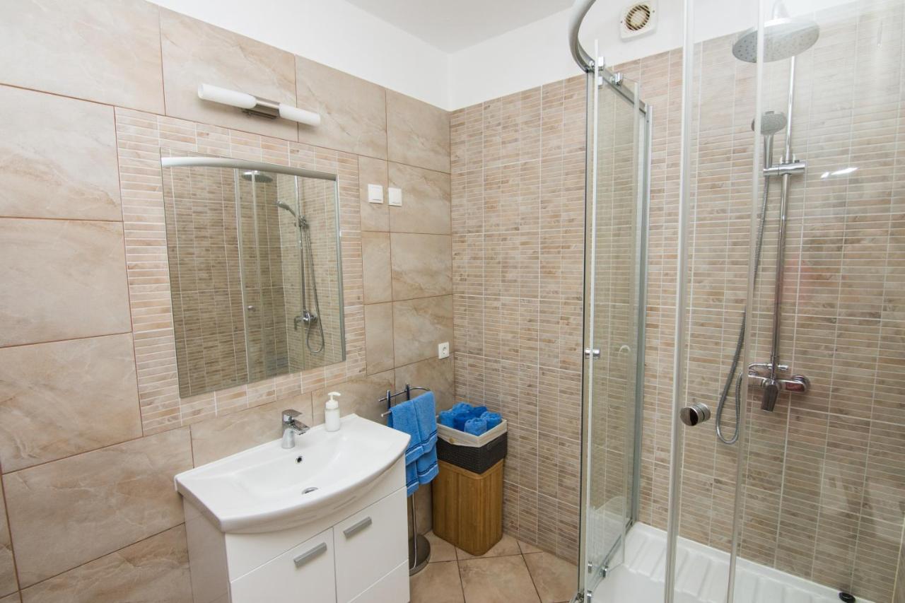 Karmela Rustic Apartment เซนญ์ ภายนอก รูปภาพ